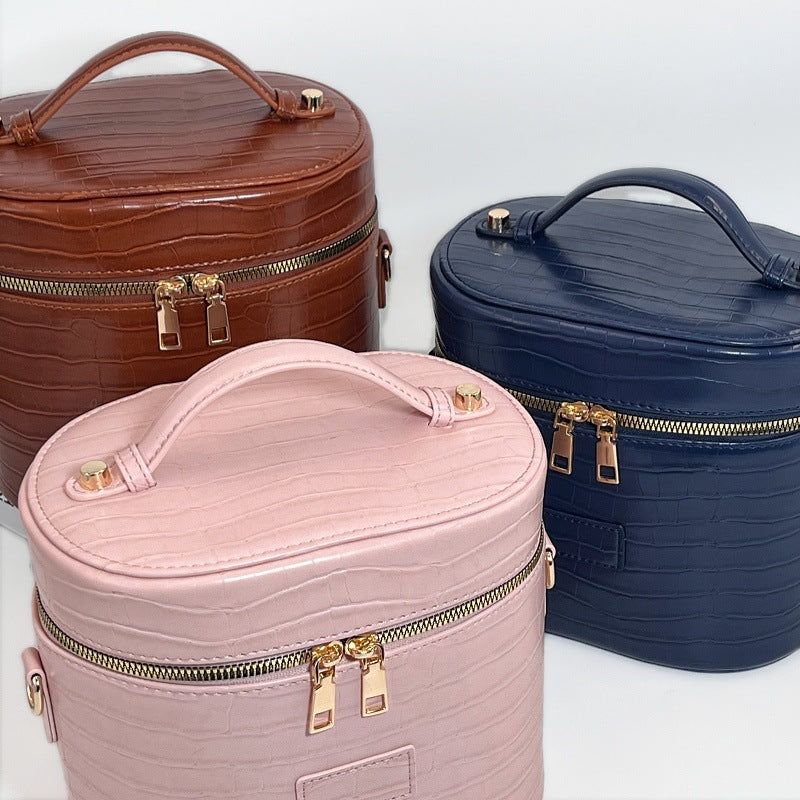 Kosmetiktasche Im Eleganten Krokodil-Look Von Karnz