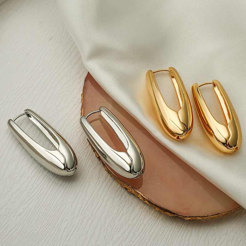 Elegante und Stilvolle Ohrhänger Karnz