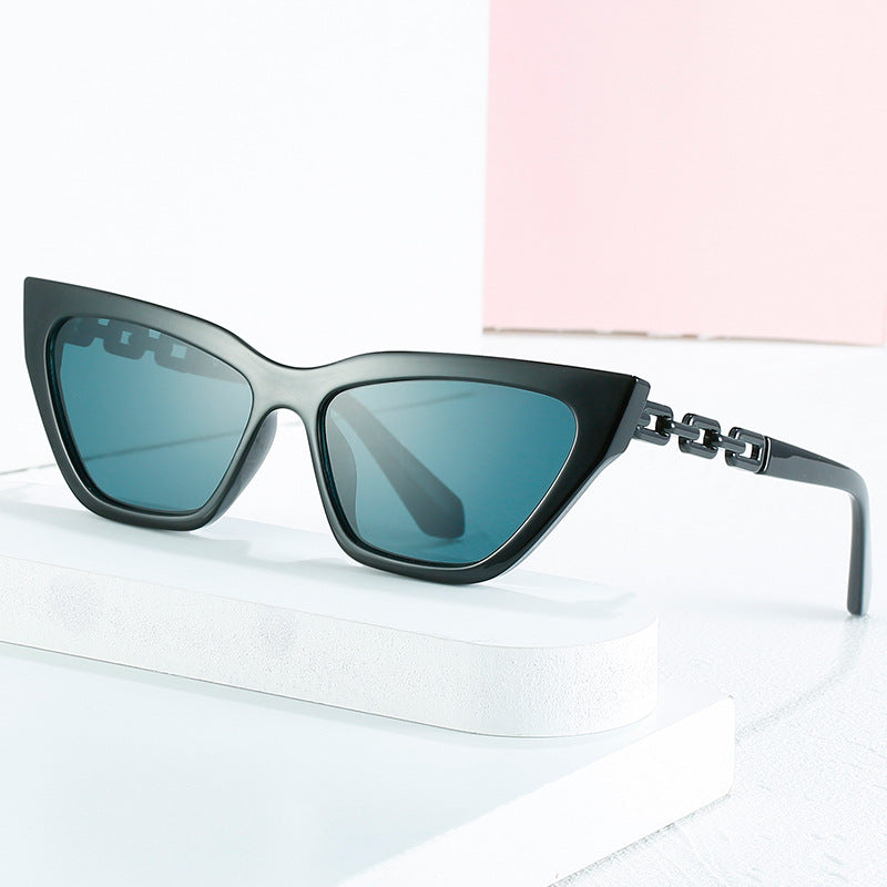 Damen Cat-Eye Sonnenbrille mit modernem Kettenrahmen Karnz