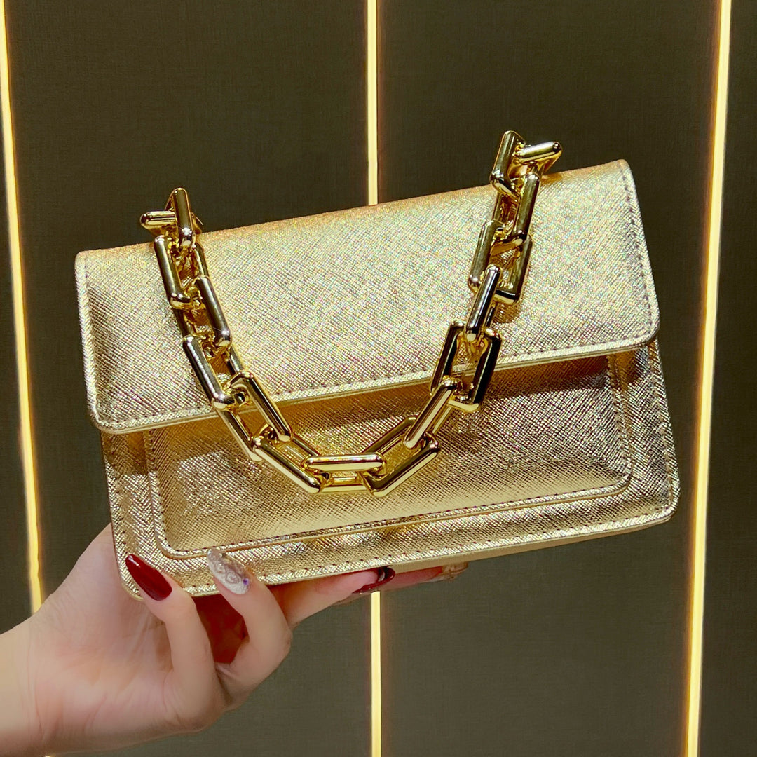 Elegante Handtasche mit Kettengriff