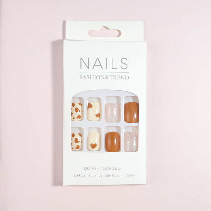 Künstlerisches Press-On-Nagelset mit modernen geometrischen Designs Karnz