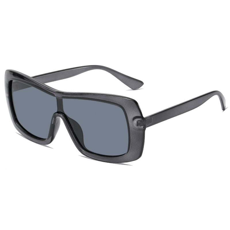 Damen stilvolle Oversize-Sonnenbrille im futuristischen Design Karnz