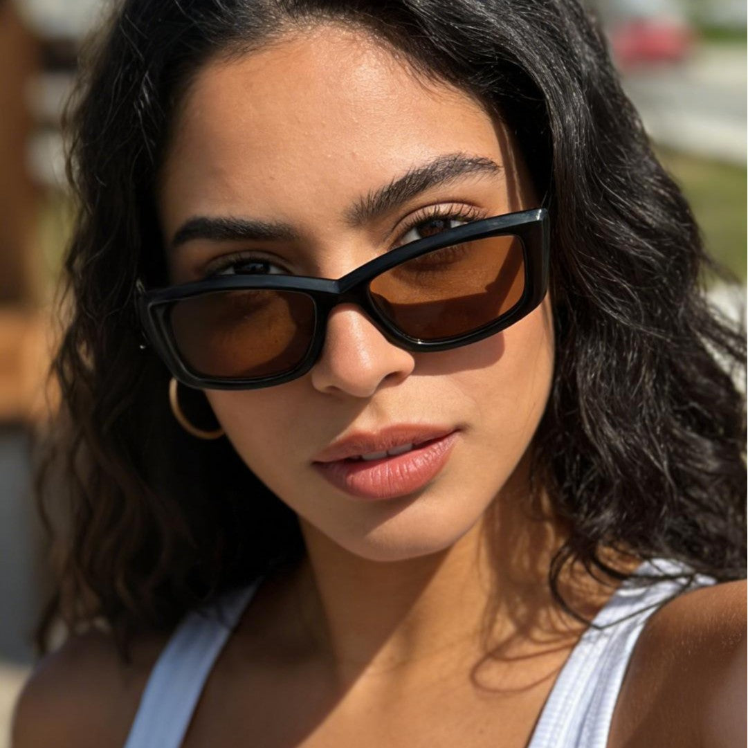 Damen modische UV-Schutz Sonnenbrille mit zeitgemäßem Rahmen Karnz