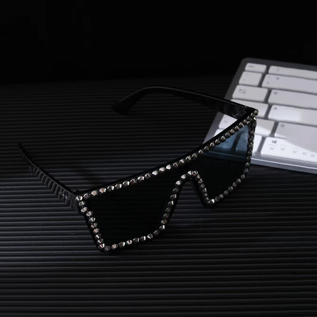 Damen Oversized Sonnenbrille mit modernem rechteckigem Rahmen Karnz