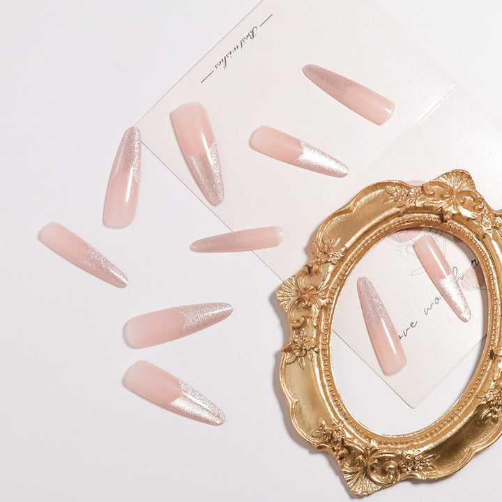 Premium Glamouröse Stiletto Press-On Nägel Karnz