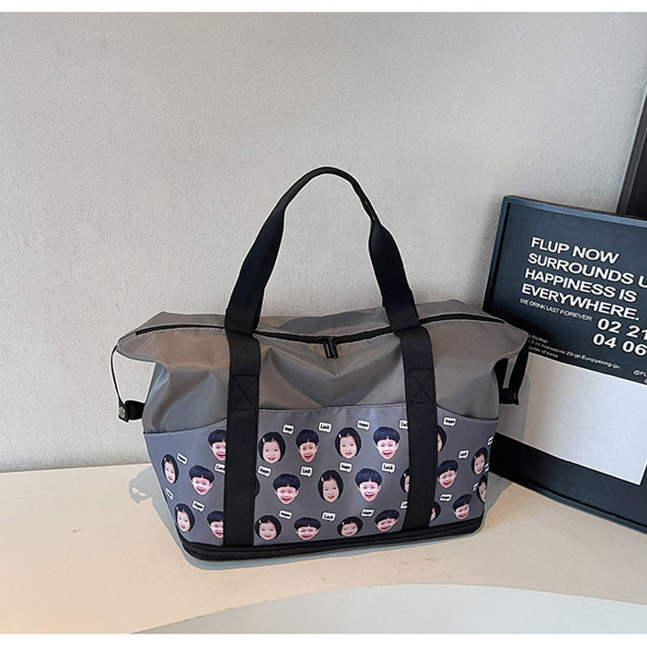 Verspieltes Grafikdesign Duffle