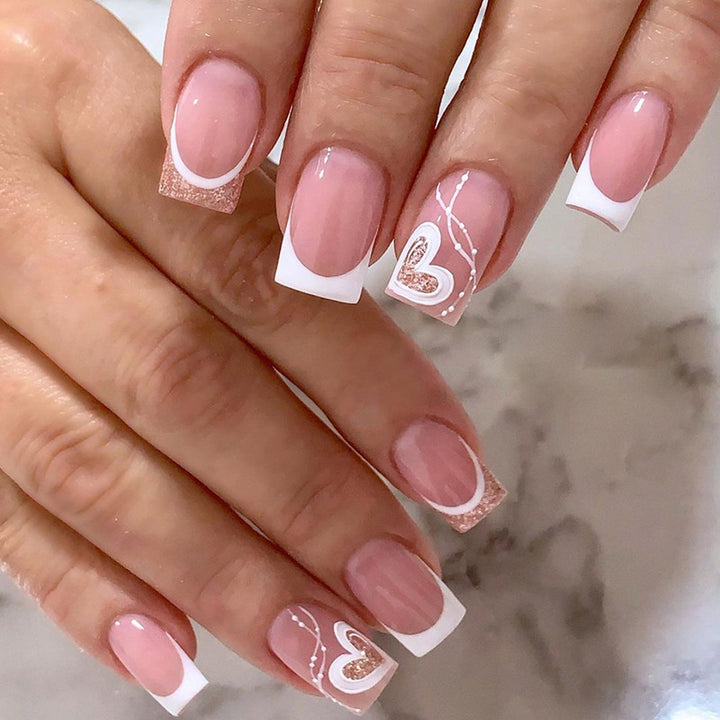 Herz-Design Press-On Nagelkunst Tipps Karnz