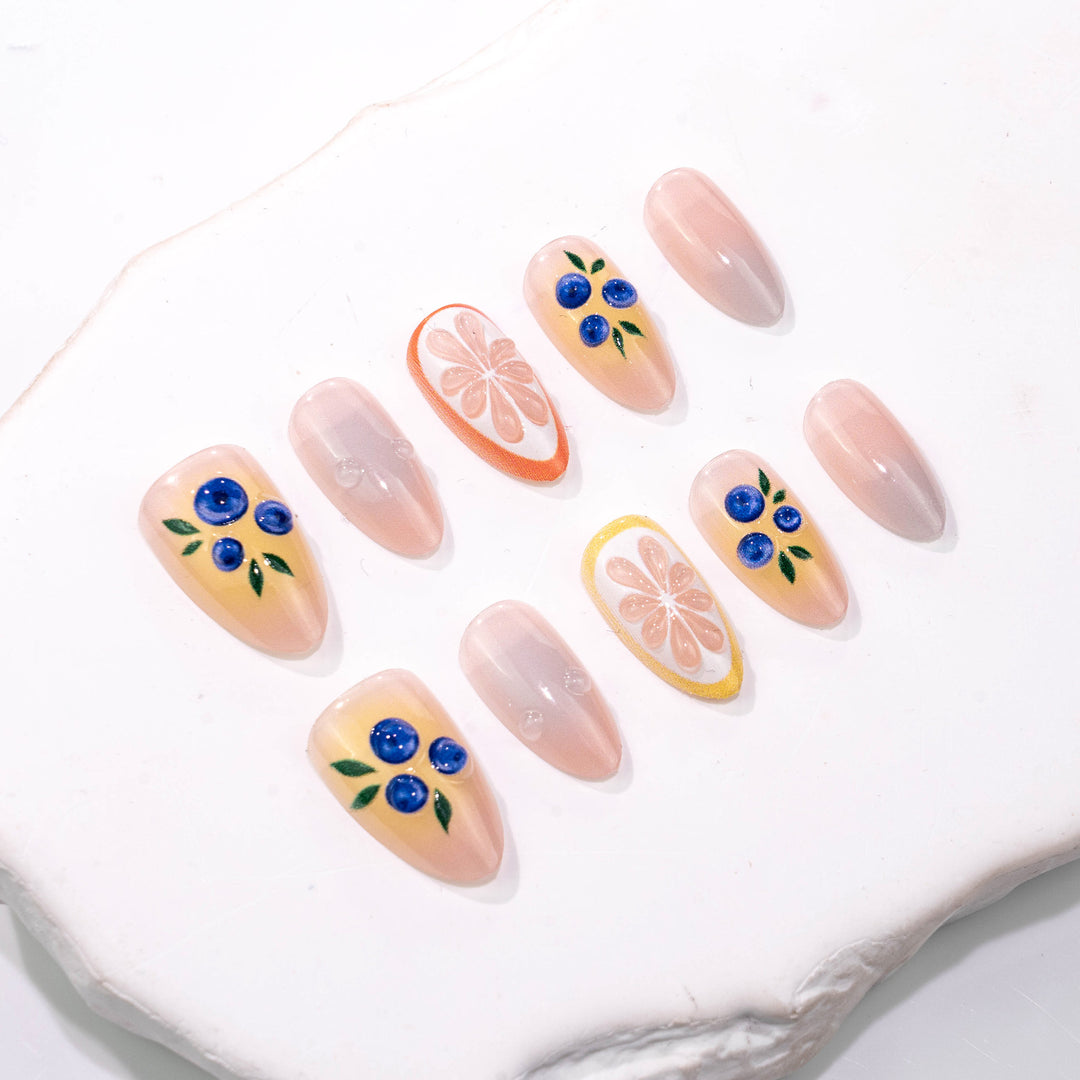 Künstlerisches, von Früchten inspiriertes Press-On-Nagelset Karnz
