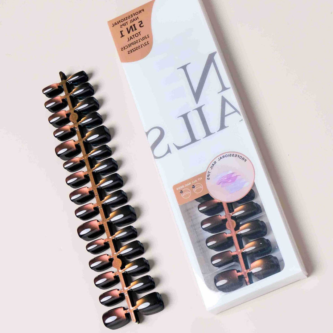 Professionelles Press-On Nagelset Karnz