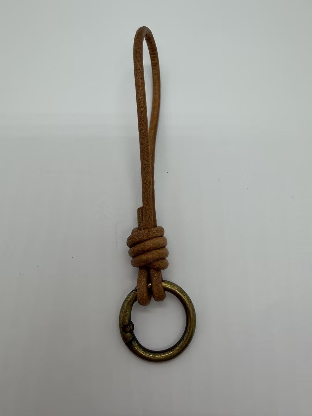 Handgemachter Leder-Schlüsselanhänger Karnz