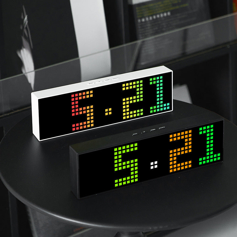 Digitaler LED-Wecker mit Farbwechsel Karnz