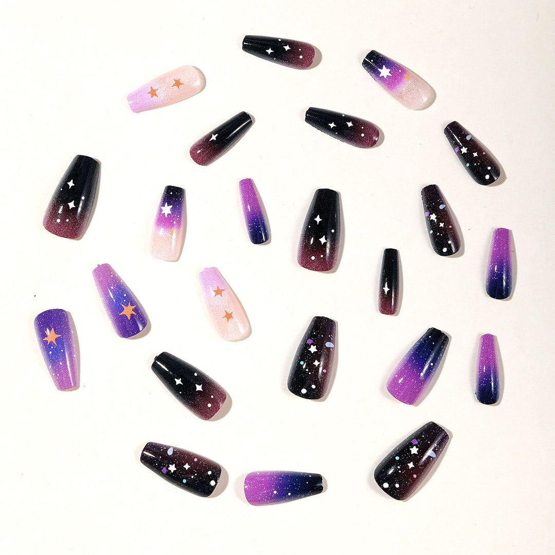 Galaxie-inspirierte 3D-Nagelkunst-Verlängerungen Karnz