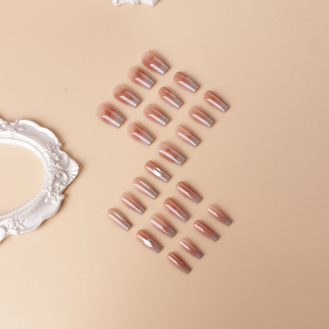 Elegante glanzende Press-On Nagelspitzen Karnz