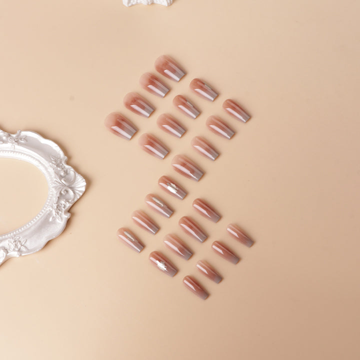 Elegante glanzende Press-On Nagelspitzen Karnz
