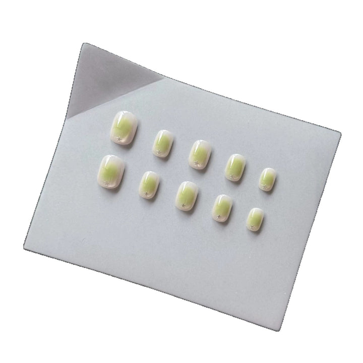 Elegantes Gradient Press-On Nail Art Set mit Sternakzenten