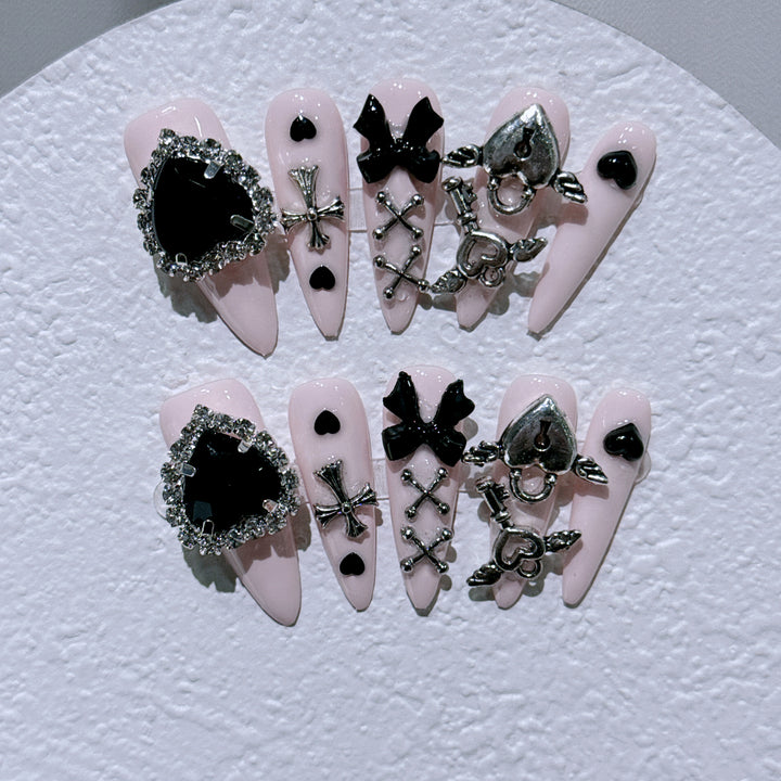 Glamouröse Nagelkunst Verlängerungen