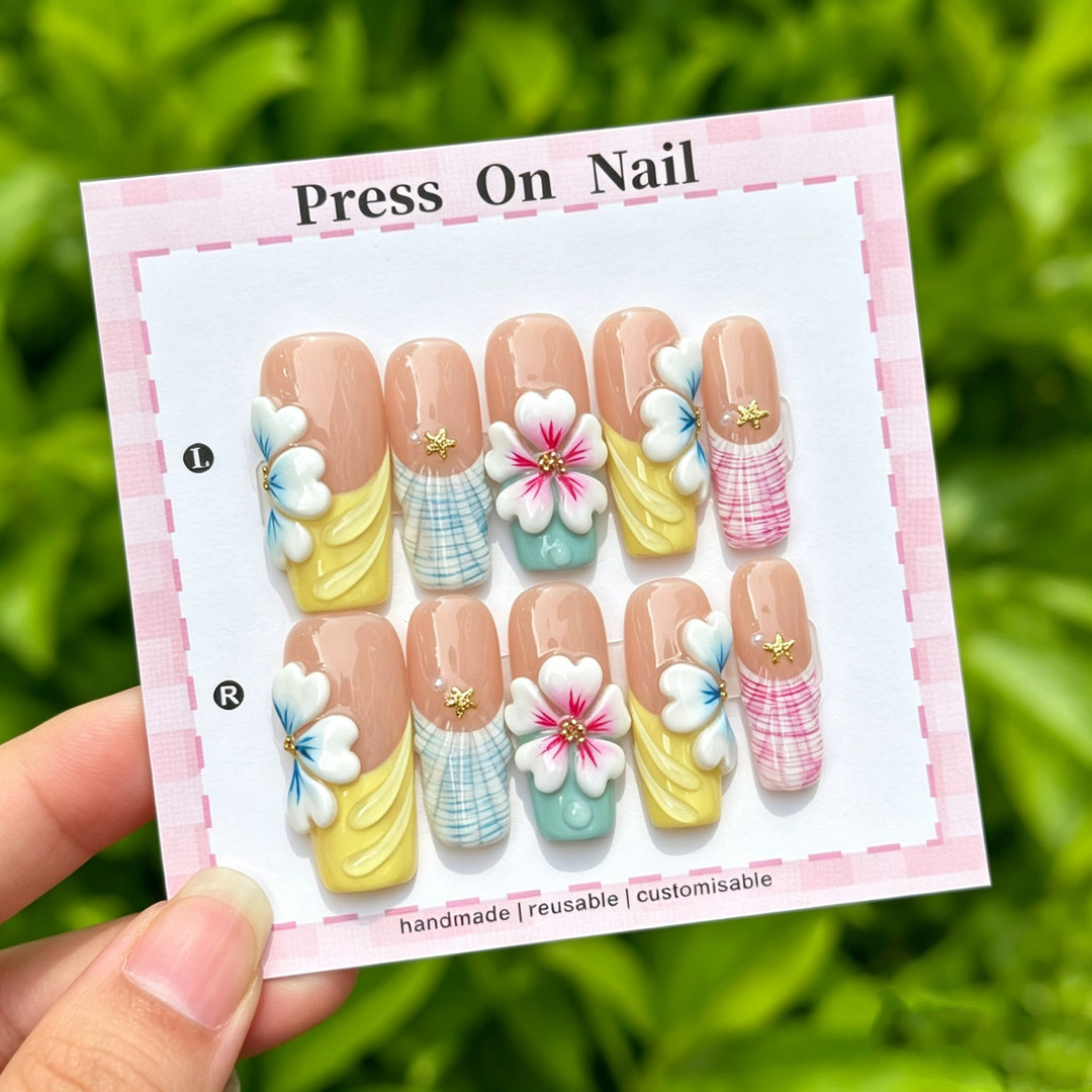 Künstlerisches Floral Press-On Nagelkunst Set
