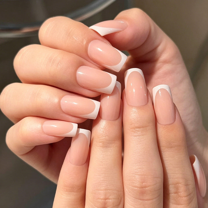 Elegante French Tip Druck-Nägel Karnz