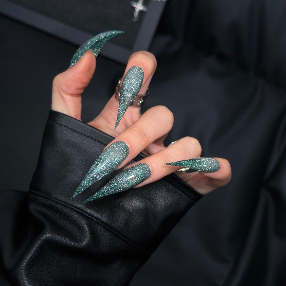 Stiletto Press-On Nagelverstärkungen mit Edelsteinakzenten