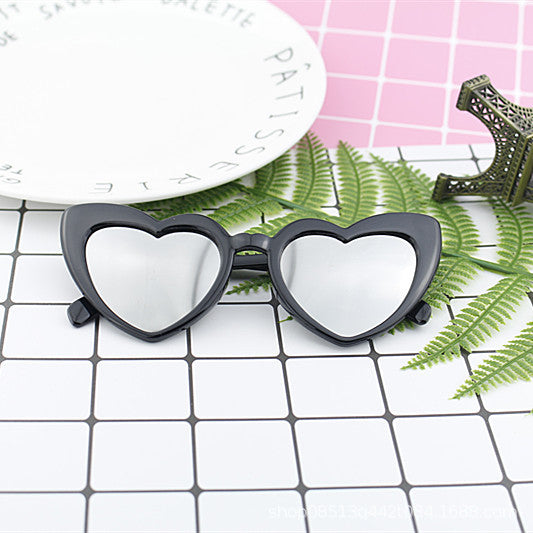 Damen Herzförmige Sonnenbrille mit hochwertigem UV-Schutz und stylischem Design Karnz