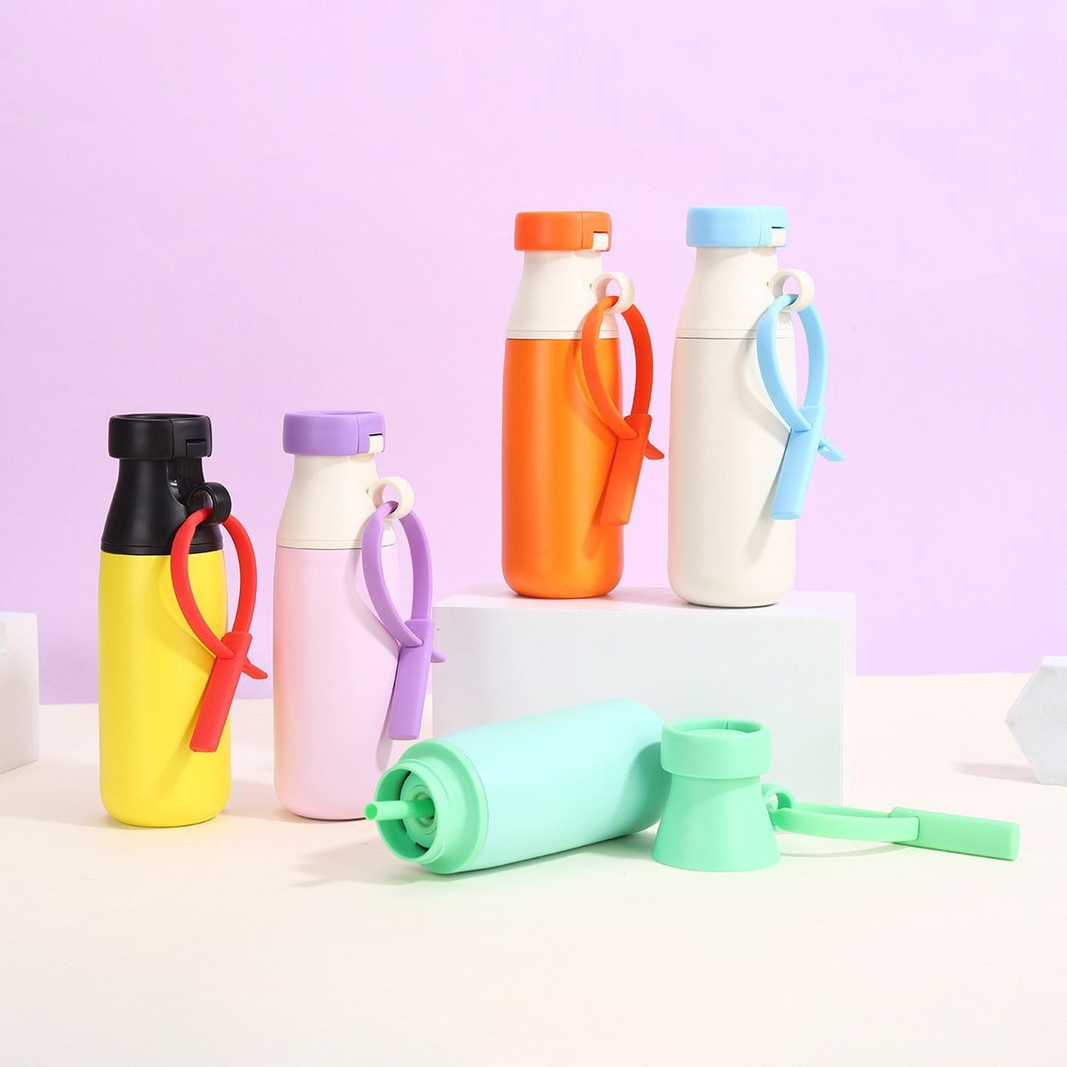 Damen isolierte Wasserflasche mit praktischer Trageschlaufe Karnz