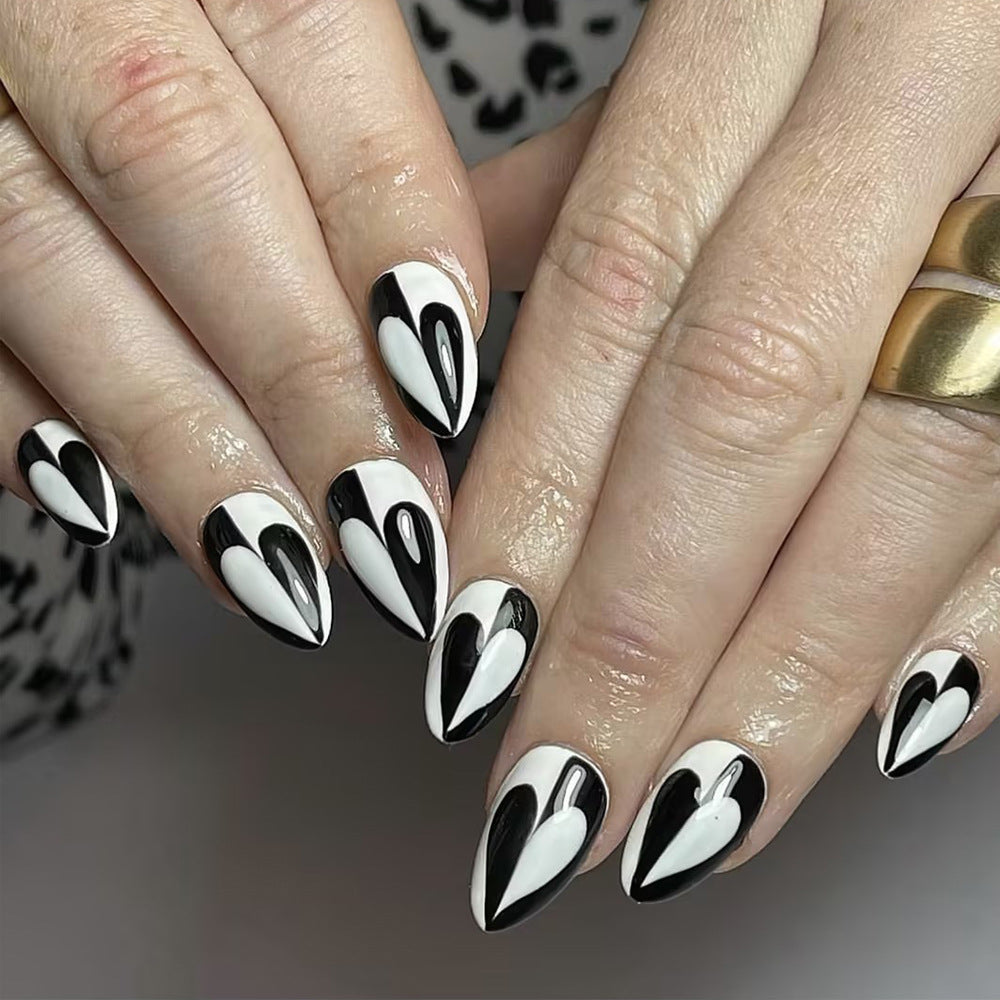 Künstlerisches Herzhäuft-Nagelkunst-Set Karnz