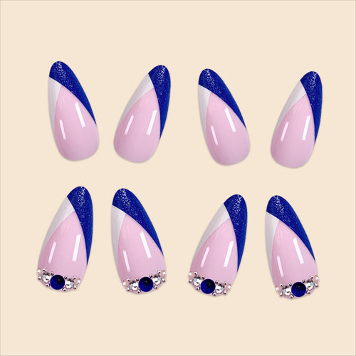 Glamouröse Stiletto-Nagelkunst-Design