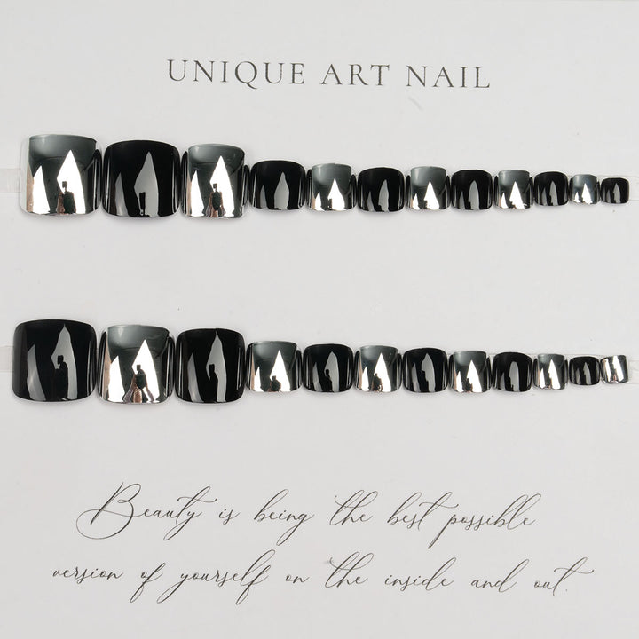 Glamouröse Nagelkunst
