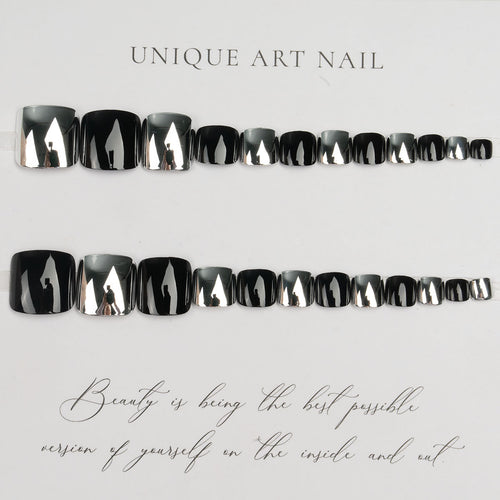 Glamouröse Nagelkunst