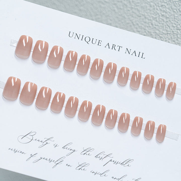 Natürlicher glänzender Nagelkunst