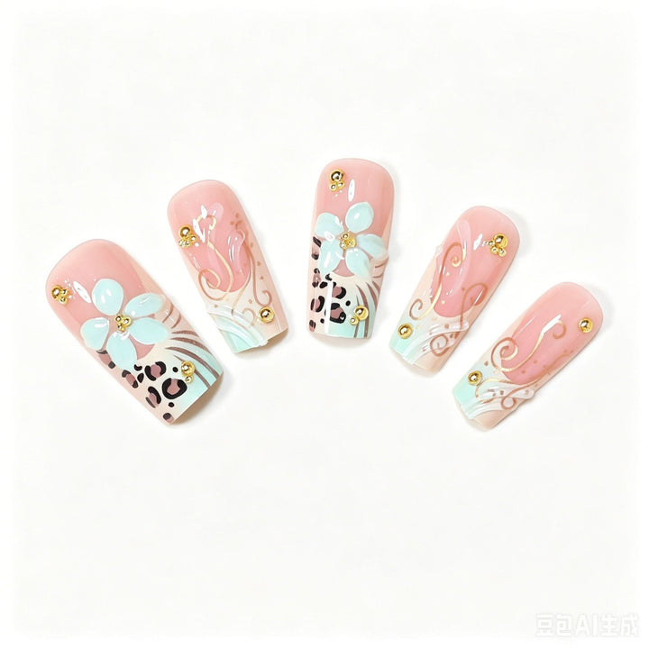 Dekoratives Langes Press-On Nageldesign Karnz