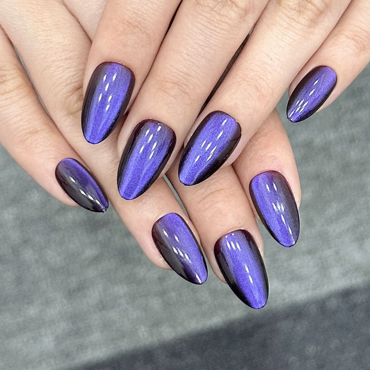 Glänzendes Press-On Nagelkunst Set