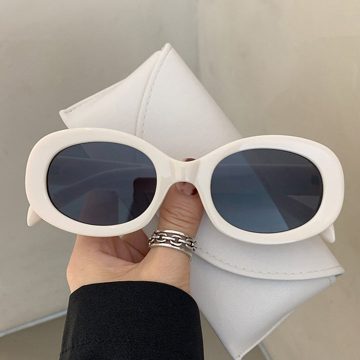 Damen modische Sonnenbrille im stilvollen Ovaldesign Karnz