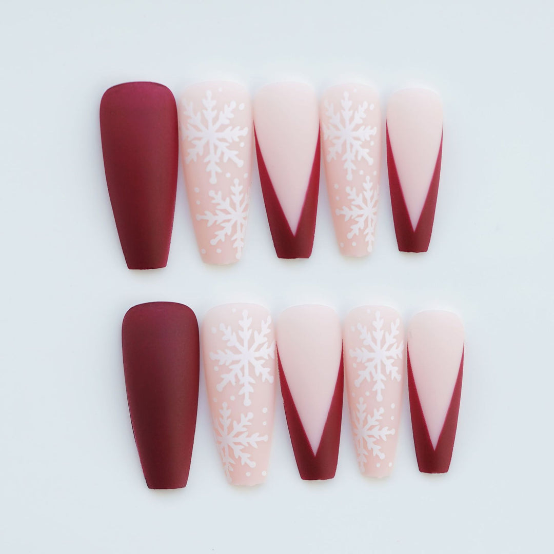 Festliche Winter-Themen Press-On Nagelkunst