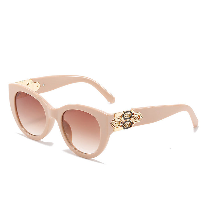 Modische Cat-Eye-Sonnenbrille mit dekorativen Akzenten Karnz
