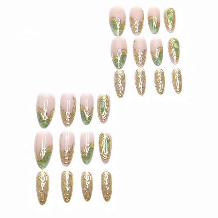 Kunstvolle Nail Art Karnz