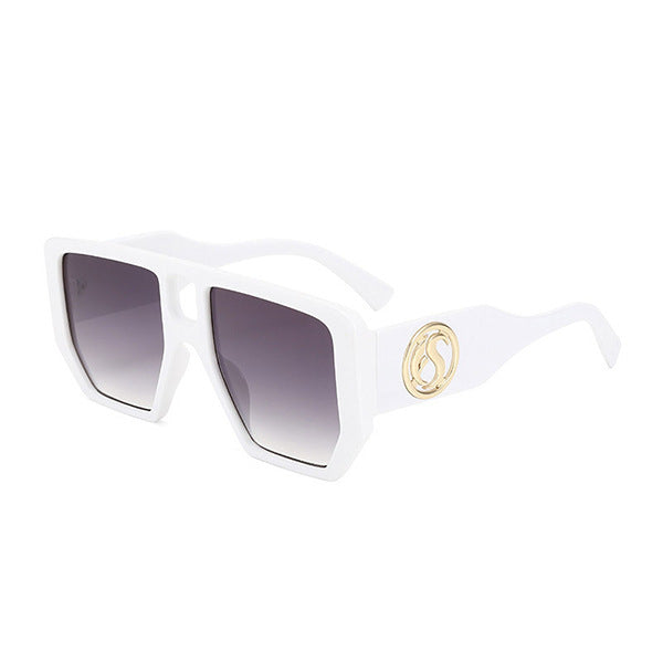 Damen Quadrat-Sonnenbrille mit auffälligem Muster und goldenen Akzenten Karnz
