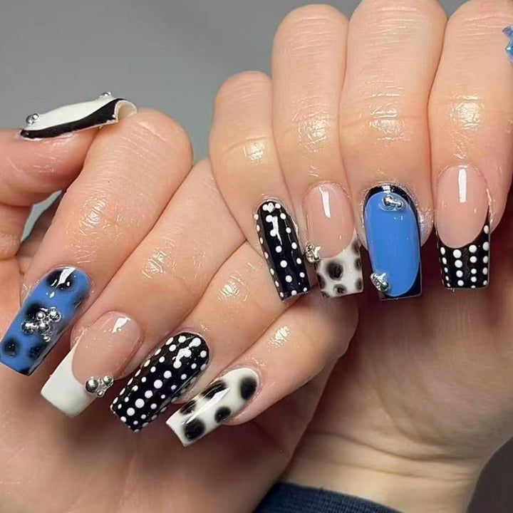 Kreative Nagelset mit 3D-Dekoration Karnz