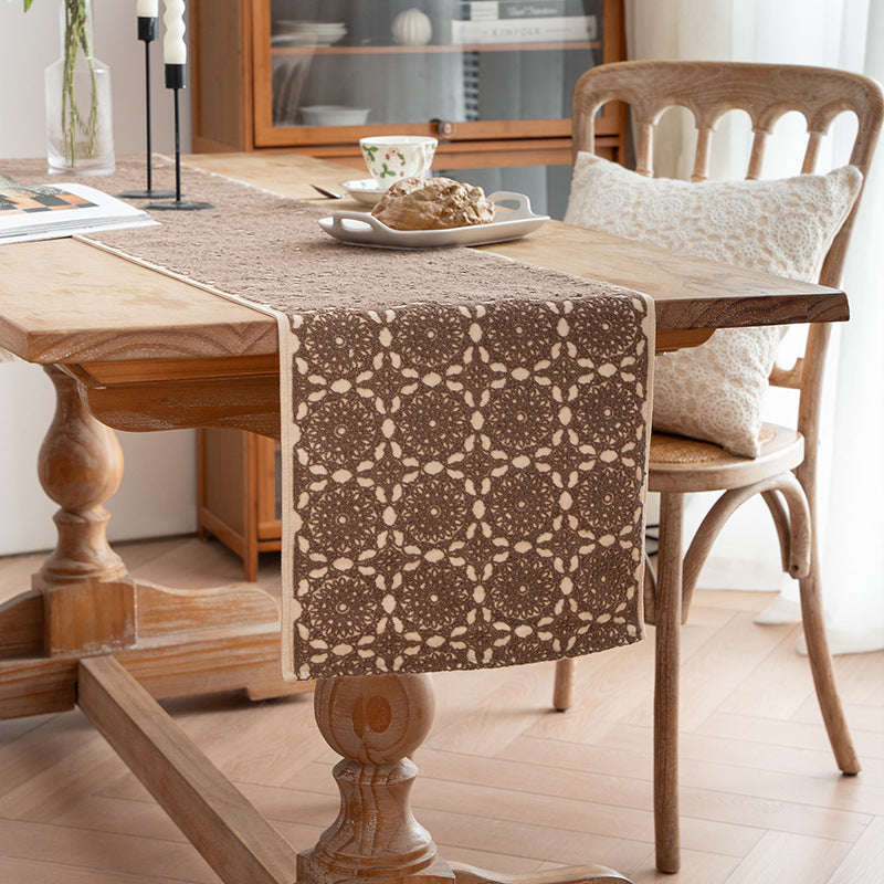 Teppichläufer mit ornamentaler Medaillon-Jacquardstruktur und rutschfester Unterseite Karnz