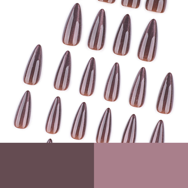 Glamouröse Stiletto-Nägel Karnz