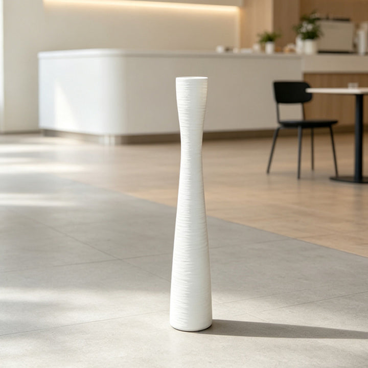 Hohe vertikale gerippte dekorative Vase Karnz