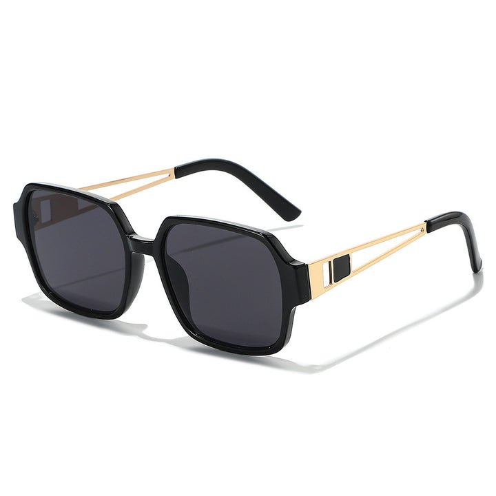 Chic Übergroße Quadratische Sonnenbrille mit Dekorativen Akzenten Karnz