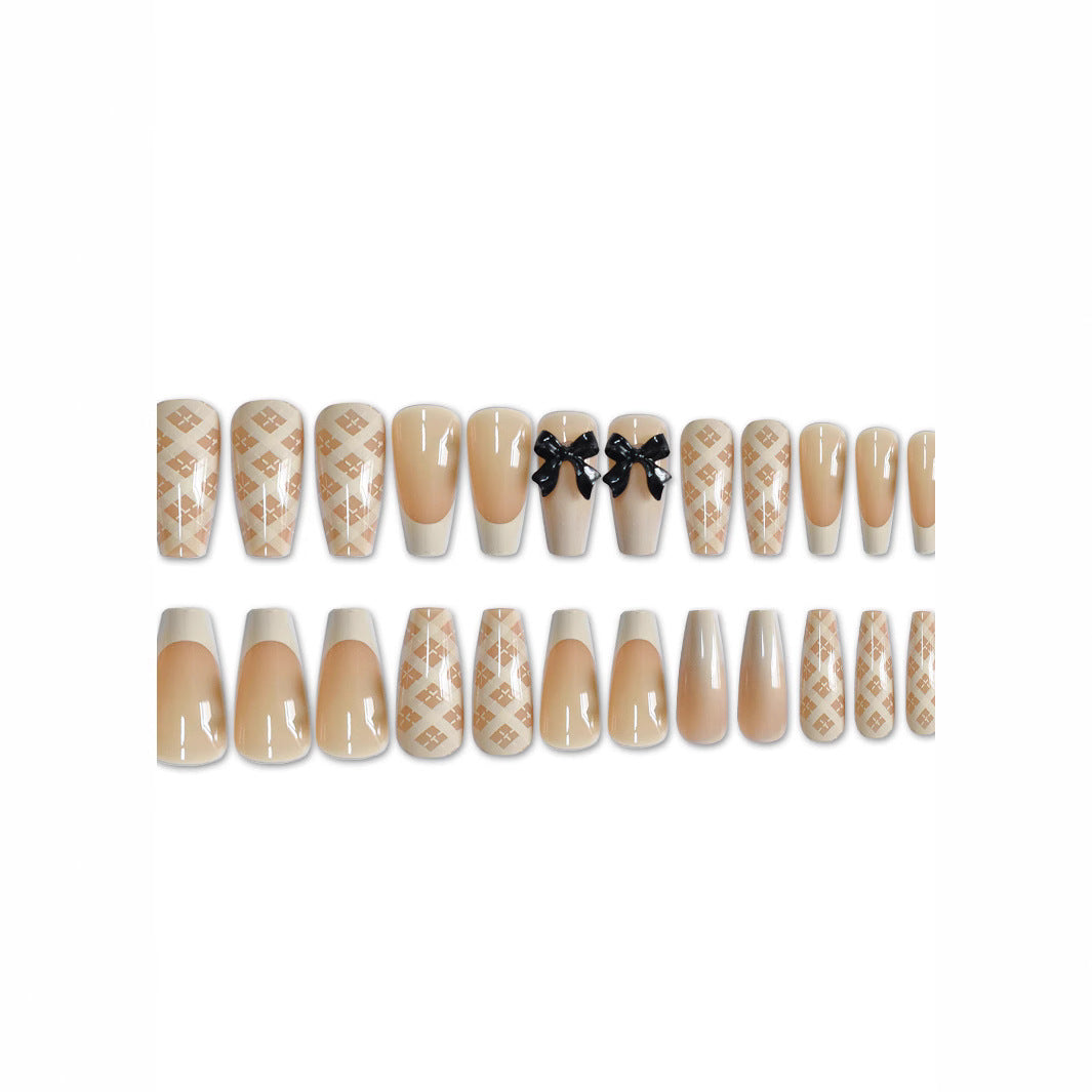 Elegante lange Druck-Nagelkunst Karnz