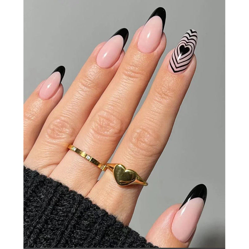 Stylische Stiletto Press-On Nägel mit Herz- und geometrischen Designs Karnz