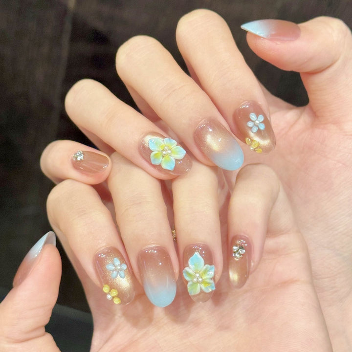 Blumen Press-On Nagelset mit elegantem Ombre-Finish und dekorativen Akzenten