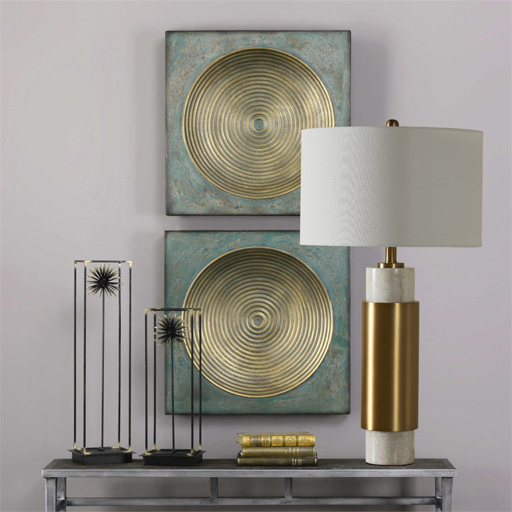 Moderne dekorative Tischlampe mit Marmorfuß