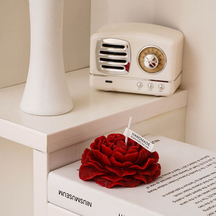 Handgefertigte florale Rosenseife mit skulptiertem Blütendesign