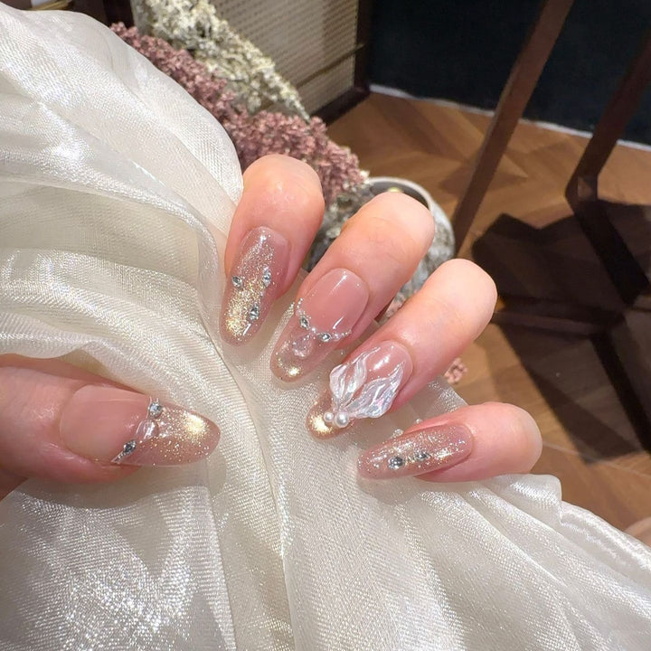 Elegante mit Strass veredelte Press-On Nägel Karnz
