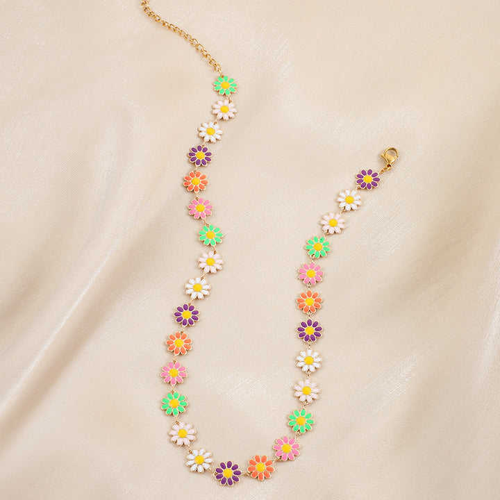 Florales Charme Statement-Halskette Karnz