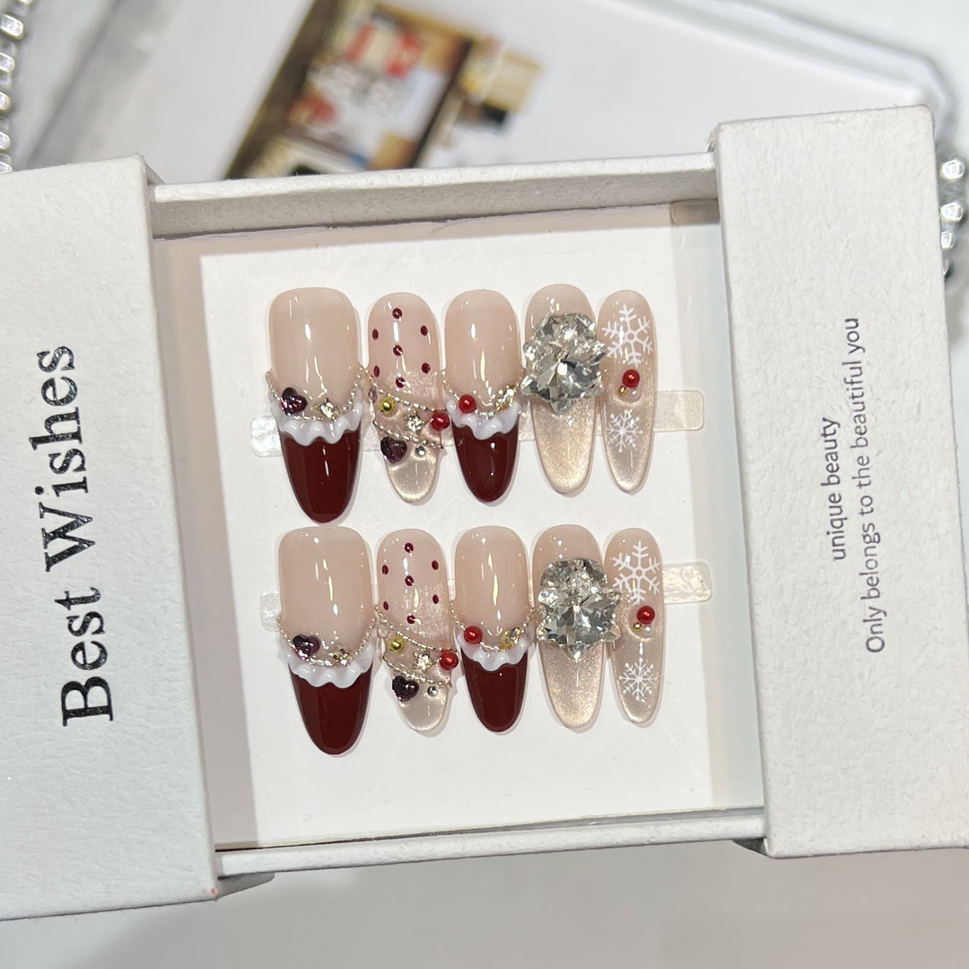 Festliches Nagelkunst-Set zum Aufkleben Karnz